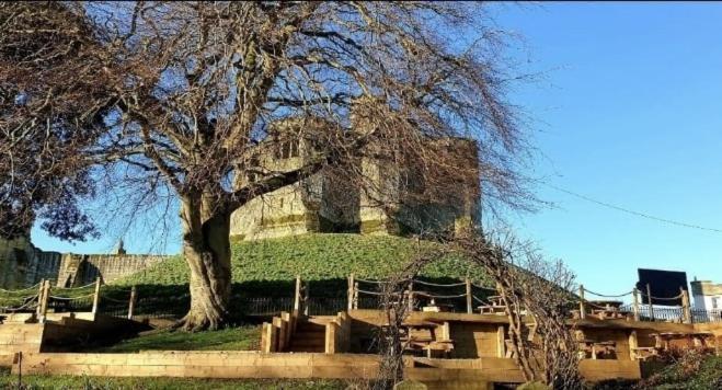 The Sun Hotel Warkworth Exterior photo