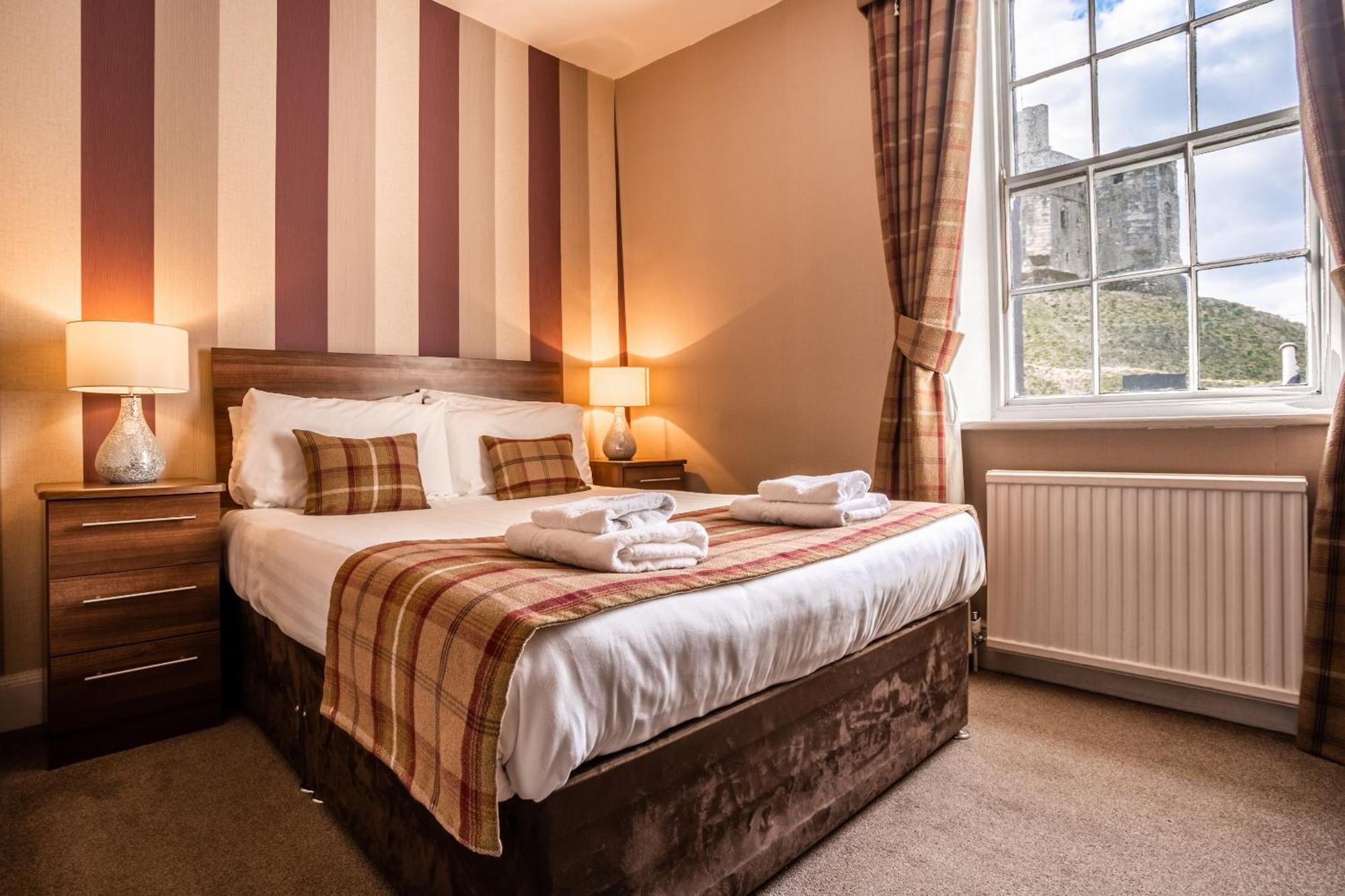 The Sun Hotel Warkworth Room photo
