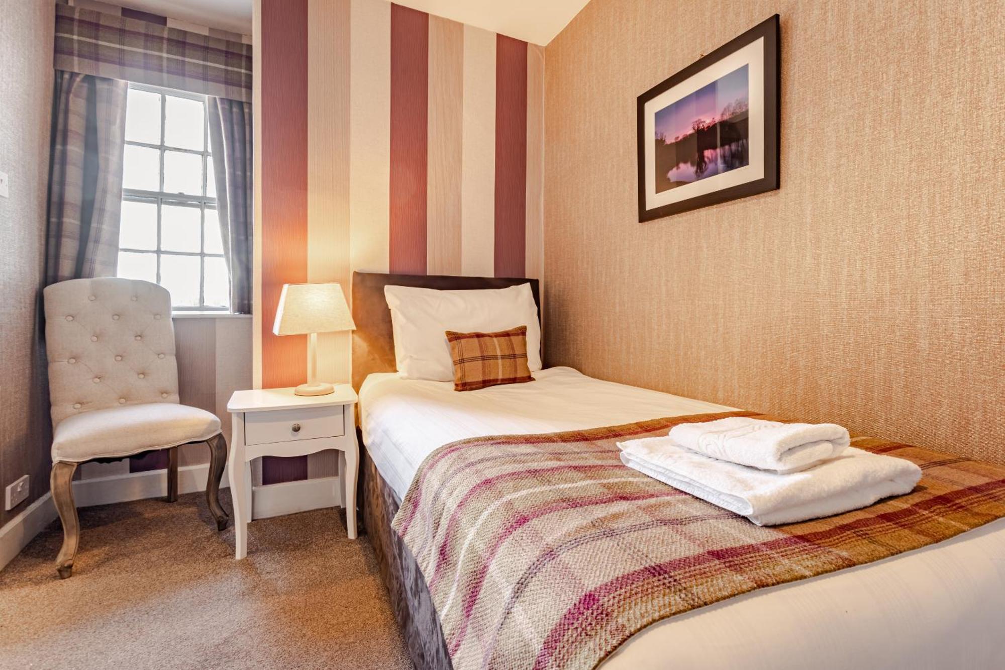 The Sun Hotel Warkworth Room photo